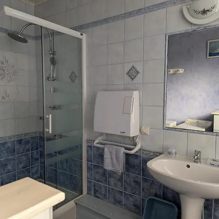 De Peche Au Bord De La Charente Avec Wifi Et Parking - Fr-1-653-189 * Saint-Genis-d'Hiersac