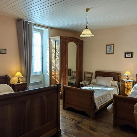 Familial Avec Jardin Au Bord De L'eau, Terrasses, Velo, Jeux, Proche Charente, Wifi Inclus - Fr-1-653-189 Saint-Genis-d'Hiersac
