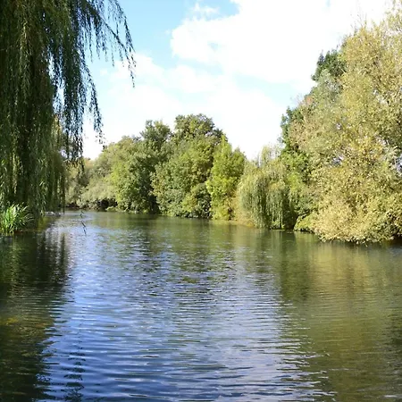Bucolique En Bord De Charente Avec Jardin Et Wifi - Fr-1-653-189 Séjour à la campagne Saint-Genis-d'Hiersac