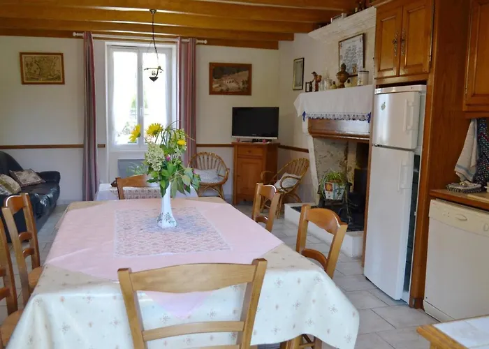 De Peche Au Bord De La Charente Avec Wifi Et Parking - Fr-1-653-189 Vakantiehuis